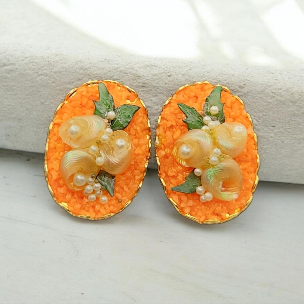 Vintage Mid Century Orange Cluster Sea Shell Micro Mosaic Clip On Earrings R